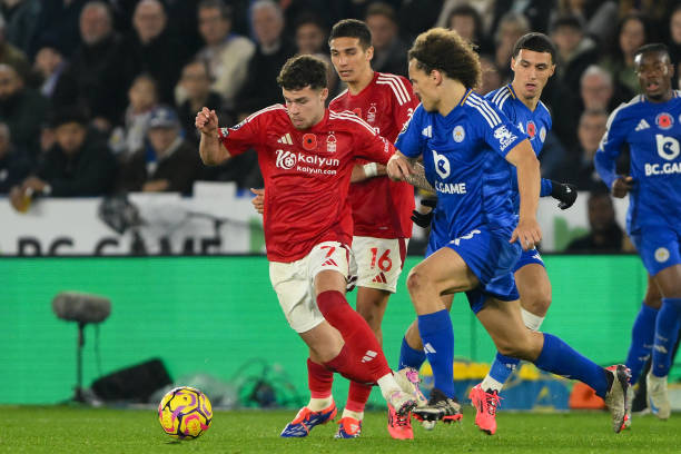 梅西身着休 梅西身着休