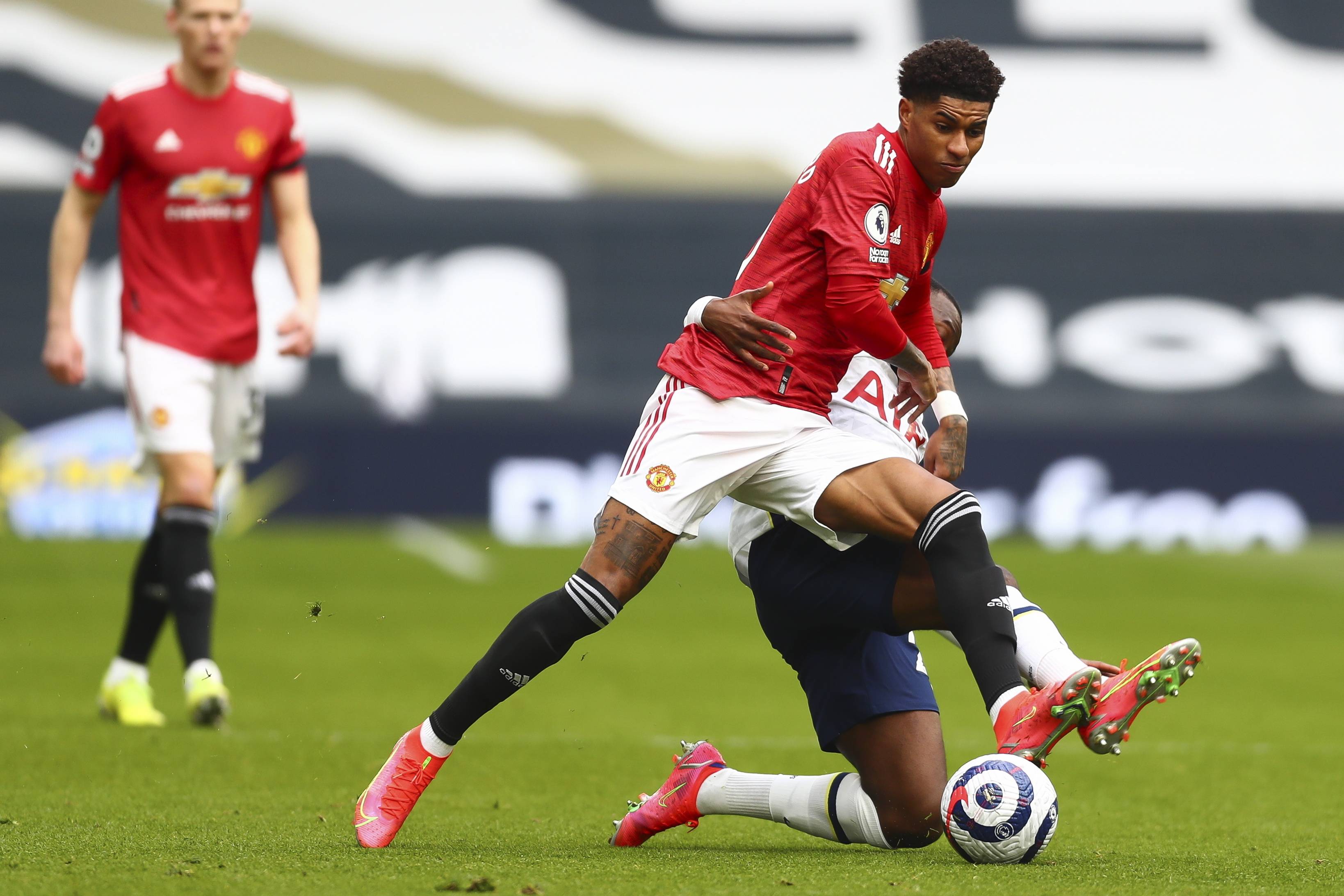 年俱乐部体 年俱乐部体